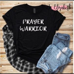 🌸 Women’s Graphic T Shirt (Boutique item)